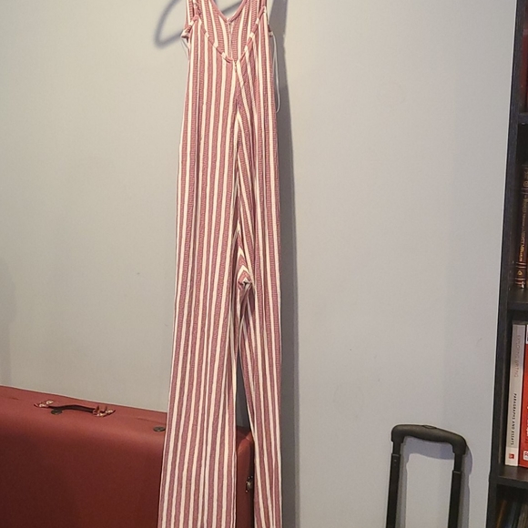 One piece - Picture 2 of 2